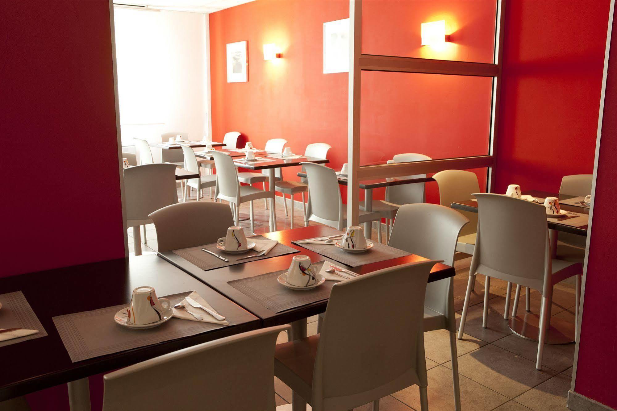 Ruby Suites Quartier Les Halles By Popinns Strasbourg Exterior photo