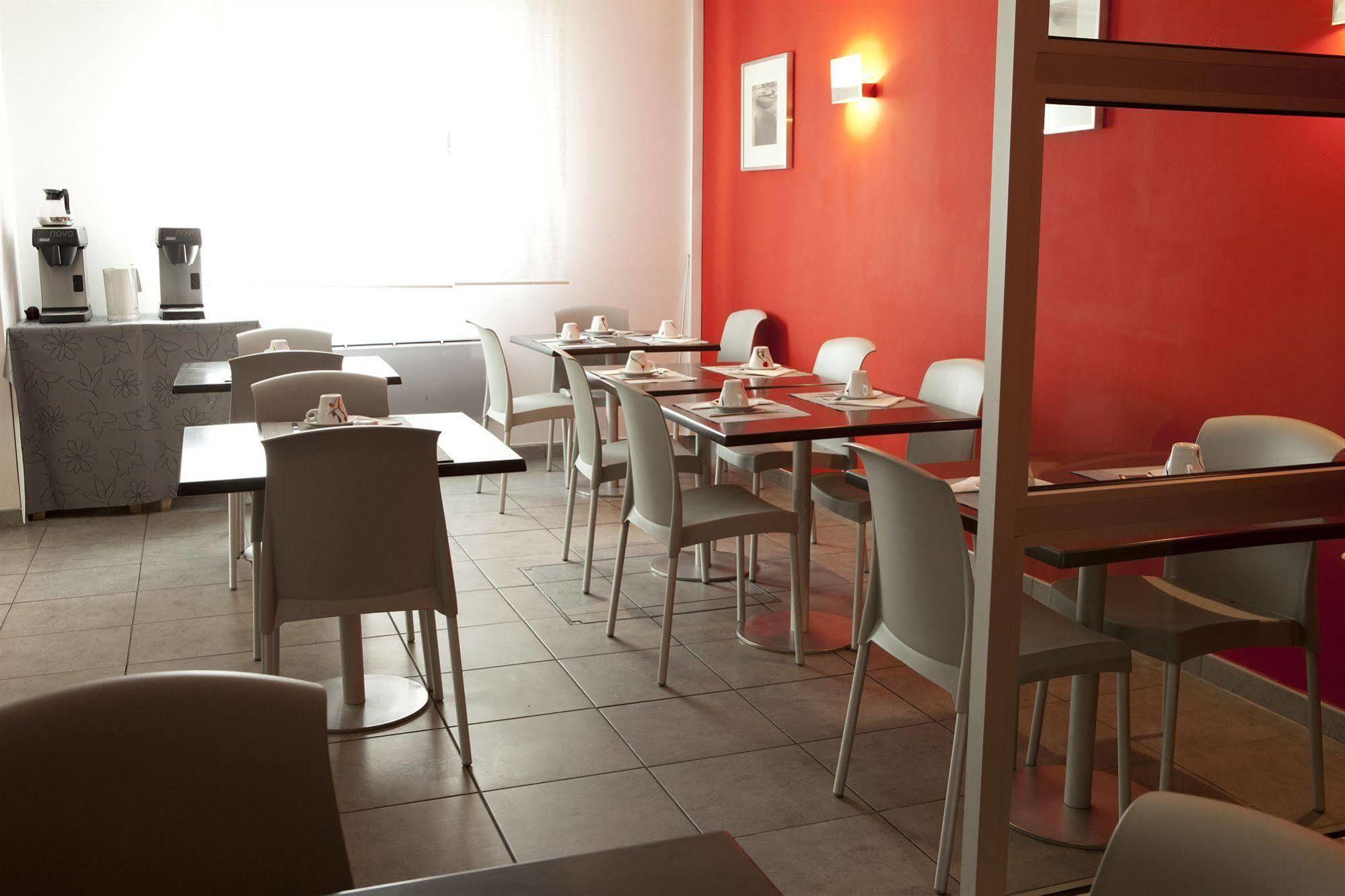 Ruby Suites Quartier Les Halles By Popinns Strasbourg Exterior photo